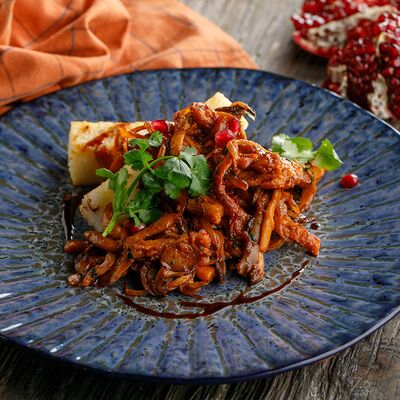 Кучмачи с жареной мамалыгой в Пряности & Радости на Васильевском по цене 490