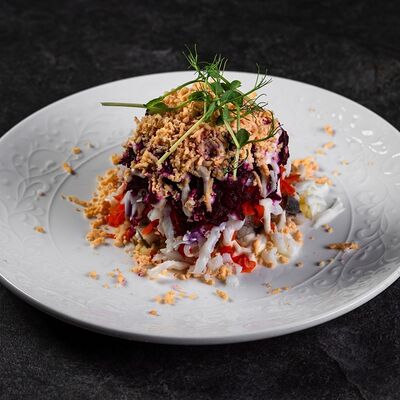 Сельдь под шубой в Добрый Мерлин по цене 550 ₽