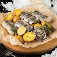 Сельдь с картофелем в Mesto Sushi & Grill