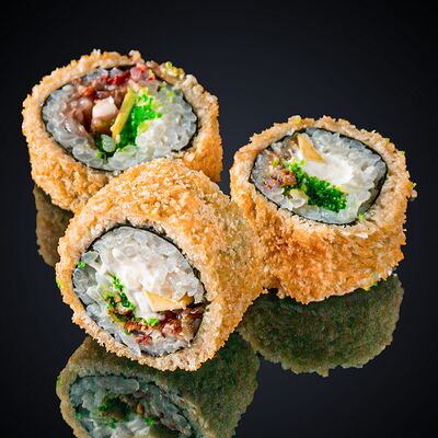 Угорь темпура в Уми Суши по цене 590 ₽