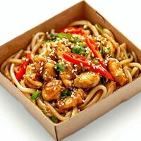 Удон с курицейв Кафе нут