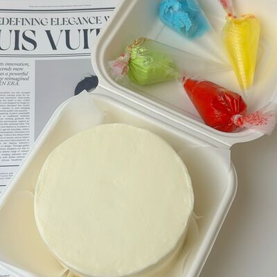 Бенто-торт раскрась сам в Кондитерская Конфетка Питер по цене 2000 ₽