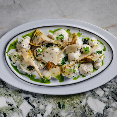 Жареные маринованные артишоки с моцареллой, пармезаном и трюфельным маслом в Sartoria Lamberti по цене 1450 ₽