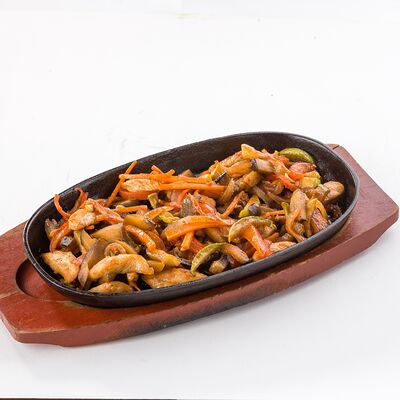 Фахитос с цыпленком в Room-cafe по цене 740 ₽