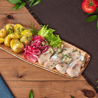 Сельдь с молодым картофелем в Деда хинкали по цене 740 ₽