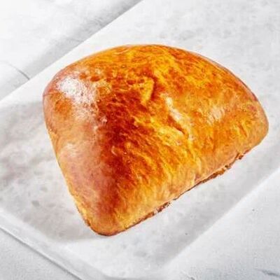 Пирожок с мясомв Патисари по цене 94 ₽