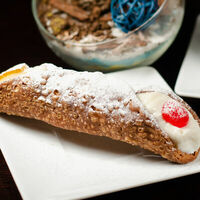 Канноло в Pausa Caffe