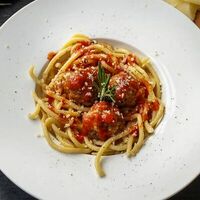 Паста Польпетте в Petruccio Pizza & Pasta