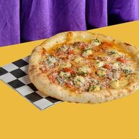 Пицца маргарита фирменная в Cheesemania Pizza & Pasta