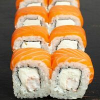 Ролл Филадельфия с креветкой в Toto sushi