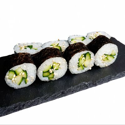 Ролл с огурцом в Всем Своим по цене 200 ₽