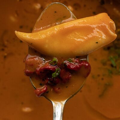 Суп де Марискос с рыбой и морепродуктами в Padron по цене 1650 ₽