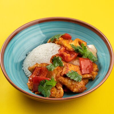 Курица в кисло-сладком соусе в ТаКима по цене 577 ₽