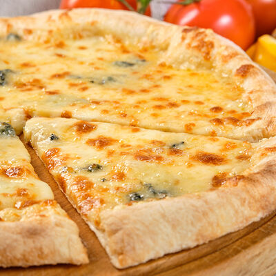 Пицца Четыре сыра в Bon Bon по цене 949 ₽