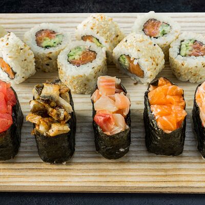 Набор Острый в Вкусно Суши по цене 829