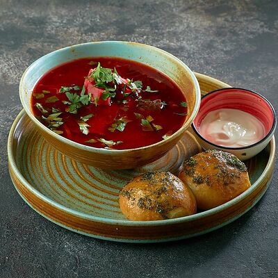 Борщ в Двор Помидор по цене 460