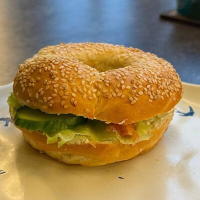 Бейгл с форелью в Кофейня Бодрячино по цене 450 ₽