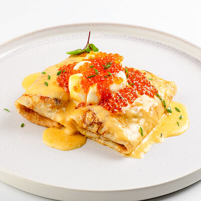 Блинчики с уткой и яйцом пашот в Cafemilano по цене 1650 ₽