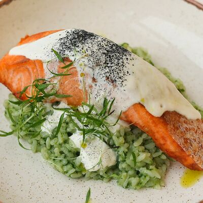 Форель с зеленым рисом в Блиныпицца по цене 960 ₽