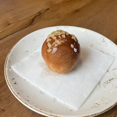 Пампушка чесночная в Про Тесто по цене 40 ₽