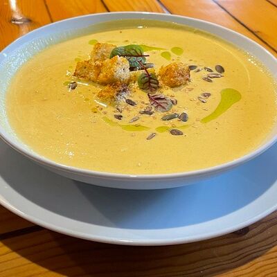 Крем-суп тыквенный в Come in pub по цене 479 ₽