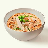 Суп Рамен Том ям с курицей и креветкой в Вкусномаркет