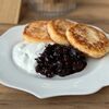Сырники со сметаной и конфи в Ля рулет по цене 330