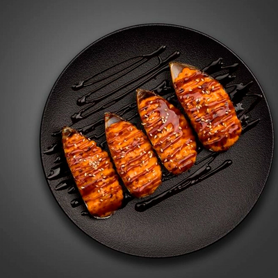 Запеченные мидии спайси в Burger&Sushi по цене 780 ₽