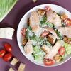 Салат Цезарь с курицей в Тони Пепперони по цене 380