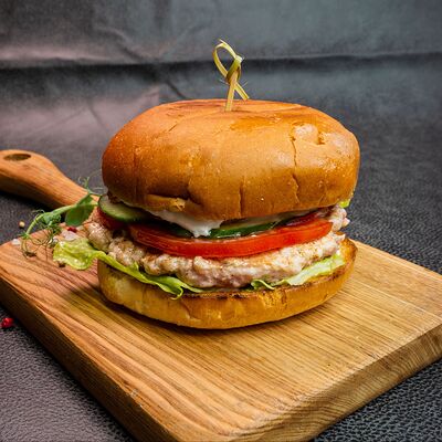 Бургер Маркс в MARX GRILL & BURGER по цене 290 ₽