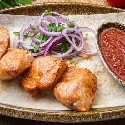 Шашлык из филе индейки в Хочу шашлык по цене 710 ₽