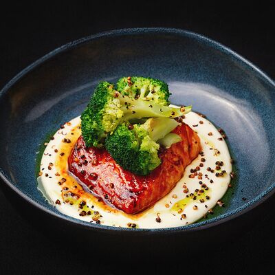 Глазированный лосось с сырным муссом в Кабуки по цене 1200