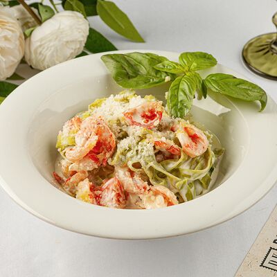 Феттуччини со шпинатом и креветкамив Кузьминки по цене 920 ₽
