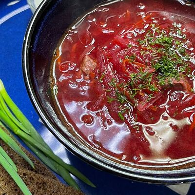 Борщ из говядины в Чили Gurman Сlub по цене 550 ₽