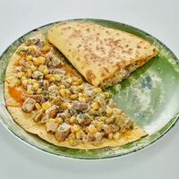 Кеса с курой в Gazon cafe
