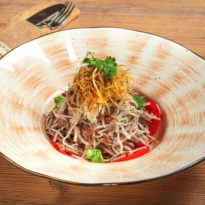 Салат мясной Ташкент в Соло по цене 500 ₽