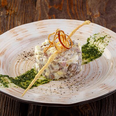 Салат Самашло с мясом в У Ханумы по цене 450 ₽