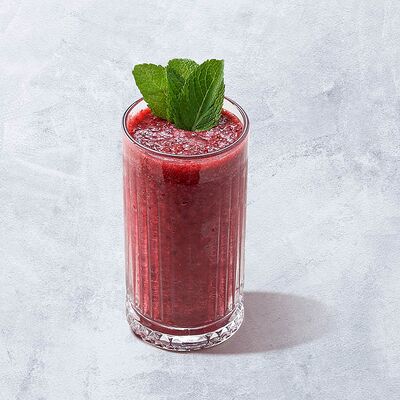 Ягодный смузи в Vaffel по цене 560 ₽