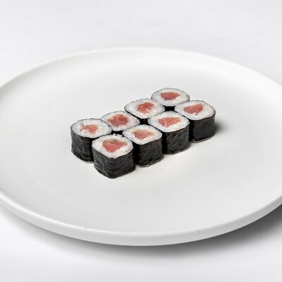 Маки с тунцом в Kuji Sushi по цене 240 ₽