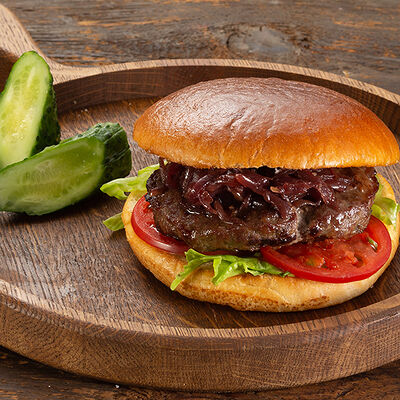 Бургер Классический с малосольным огурцом в Колбасофф по цене 450