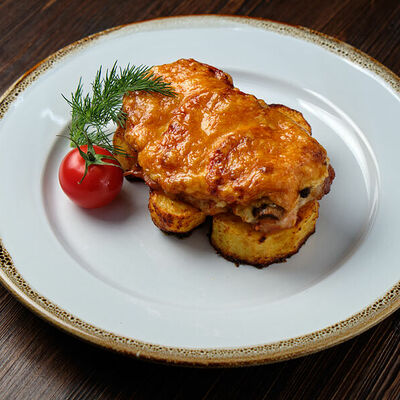 Мясо по-французски в Парк-отель Усадьба по цене 495 ₽