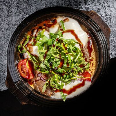 Телятина с моцареллой в Дюшес по цене 580