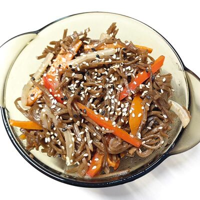 Вок Удон с курицей в сладком чили в Roll Goodman по цене 399 ₽