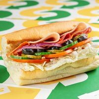 Сэндвич итальянский с беконом в Subway