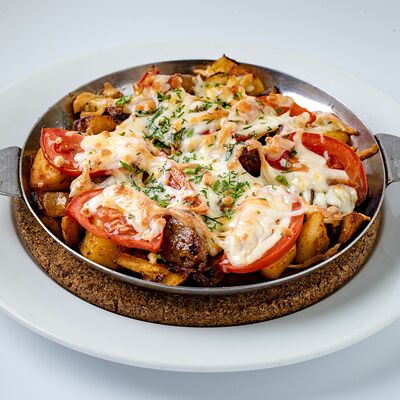 Свинина по-домашнему на сковороде в Черная Кошка по цене 649 ₽