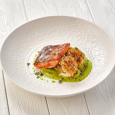 Филе лосося в Пармезан по цене 1095 ₽