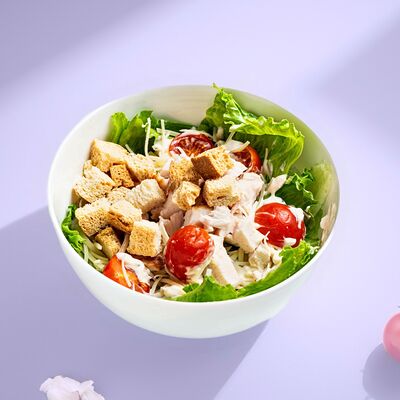 Цезарь с курицей в Про 100 суши по цене 745 ₽