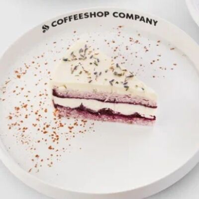 Лавандовый торт в Coffeeshop Company по цене 450 ₽