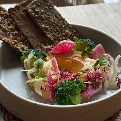 Хумус с овощами в Без рецепта по цене 970 ₽