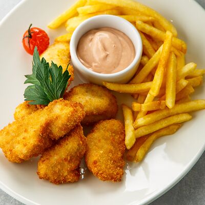 Куриные наггетсы в Белая черешня по цене 460 ₽